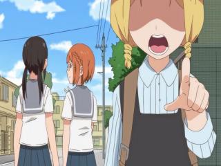 Chio-chan no Tsuugakuro - Episodio 7 - Chio-chan Na Loja de Conveniência / Duelo Contra a Chio-chan / As Sombras Daquele Dia