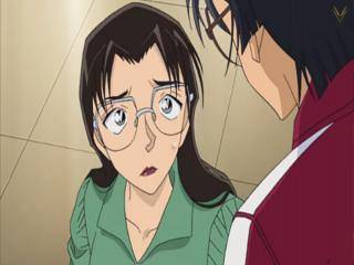 Detective Conan - Episódio 896  - A Mulher Com Mãos Brancas! (Parte 1)