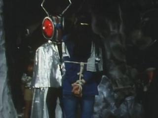 Himitsu Sentai Goranger - Episodio 12 - A Super Energia Prateada! O inferno Ardente