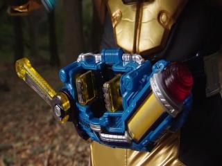 Kamen Rider Build - Episodio 18 - O Soldado Dourado