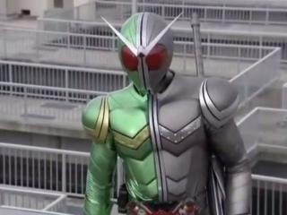 Kamen Rider W - Episodio 5 - Garota... A / Papai é um Kamen Rider