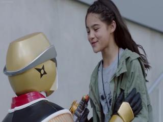 Power Rangers Ninja Steel - Episodio 9 - Balançando e Rolando