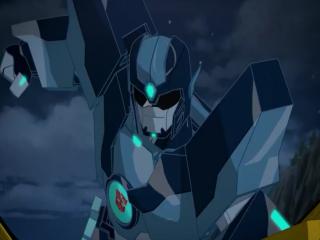 Transformers: Robots in Disguise (2015) - Episodio 69 - Five Fugitives