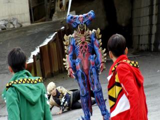 Zyuden Sentai Kyoryuger Brave - Episodio 7 - Ataque Súbito! Eu Sou Deisaurus!